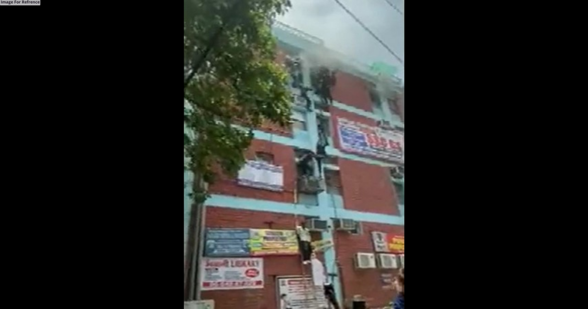 Delhi HC takes suo moto cognizance of Mukherjee Nagar fire incident, seeks response within 2 weeks
